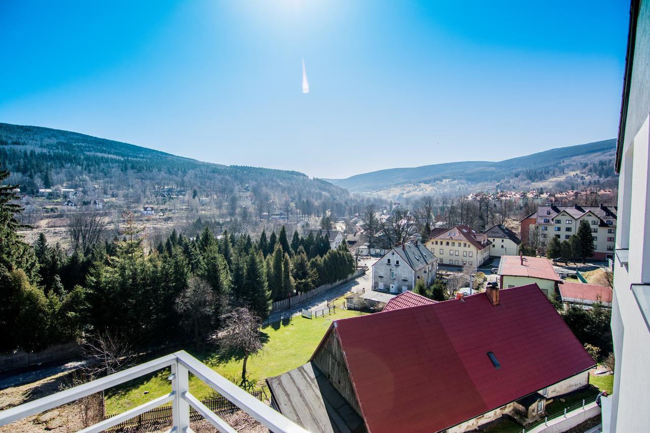 Apartamenty Izerskie - Ul. Cicha 13H-I Świeradów-Zdrój エクステリア 写真