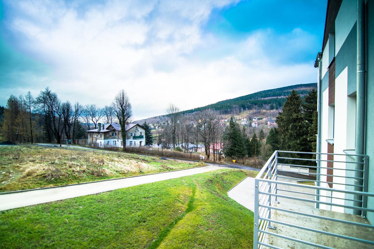 Apartamenty Izerskie - Ul. Cicha 13H-I Świeradów-Zdrój エクステリア 写真