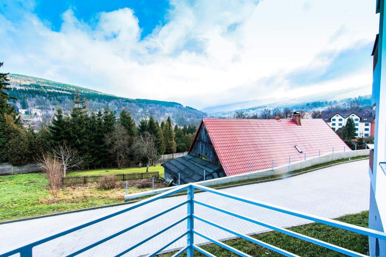 Apartamenty Izerskie - Ul. Cicha 13H-I Świeradów-Zdrój エクステリア 写真